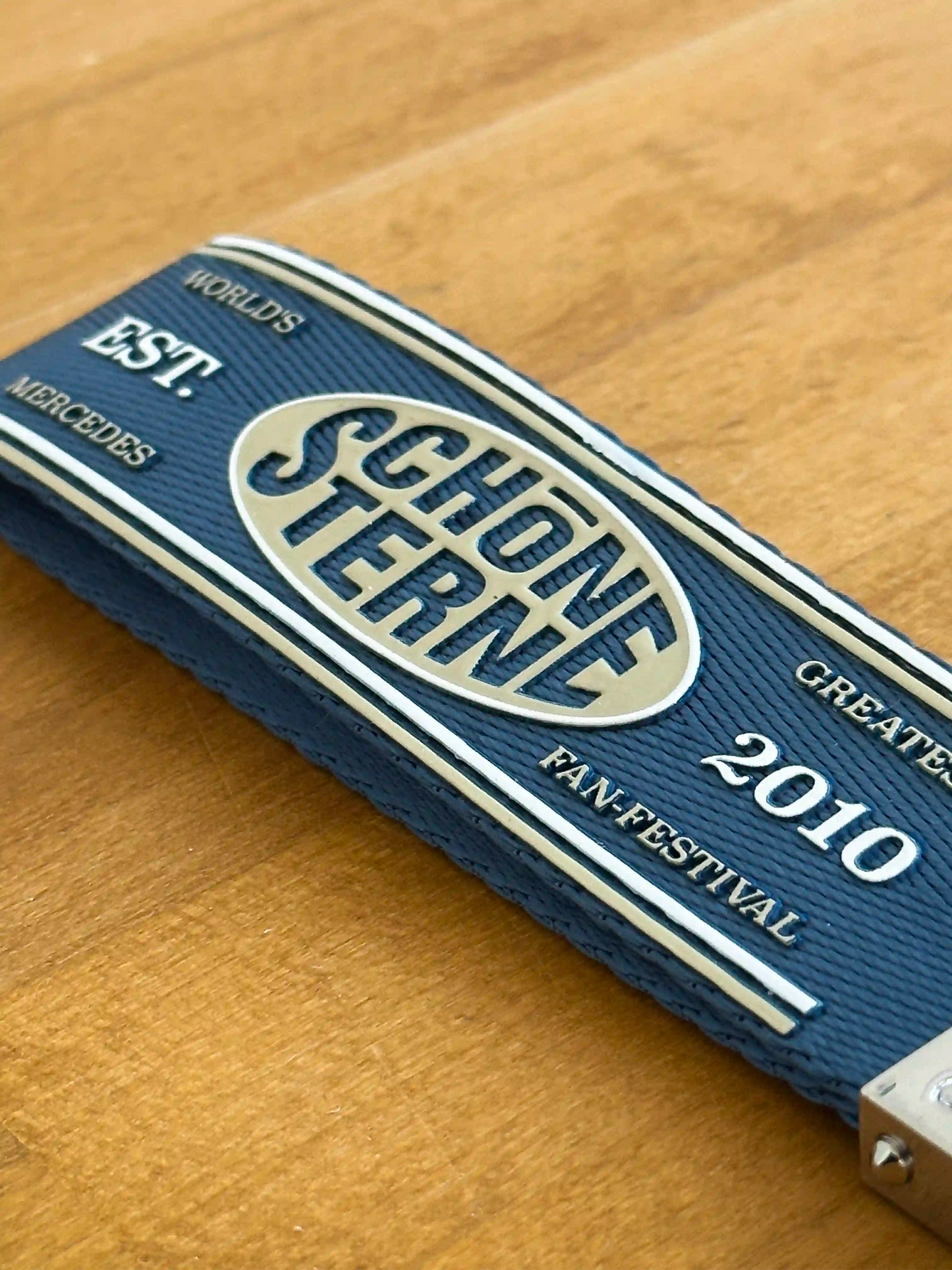 Mercedes Benz Lanyard in blau mit 3D Print Schoene Sterne Silikon Logo